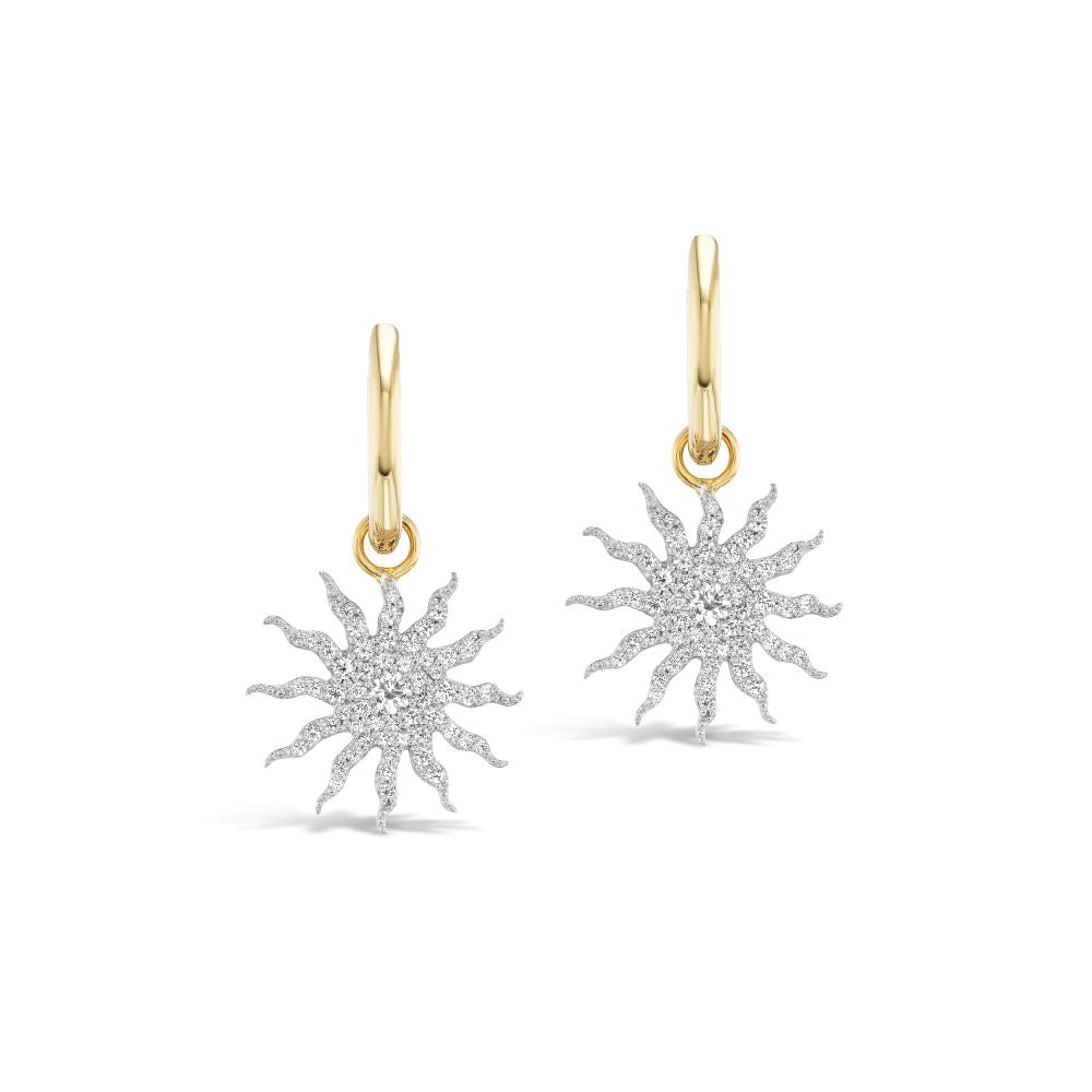 Clio Wavy Victorian Star Charm