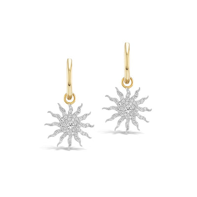 Clio Wavy Victorian Star Charm